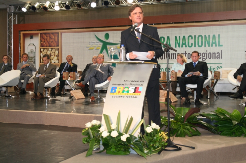 Florianópolis sedia maior evento sobre desenvolvimento regional do País.