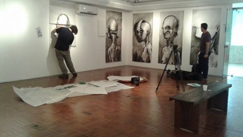 Galeria Vechhietti recebe exposição Antirretratos 1