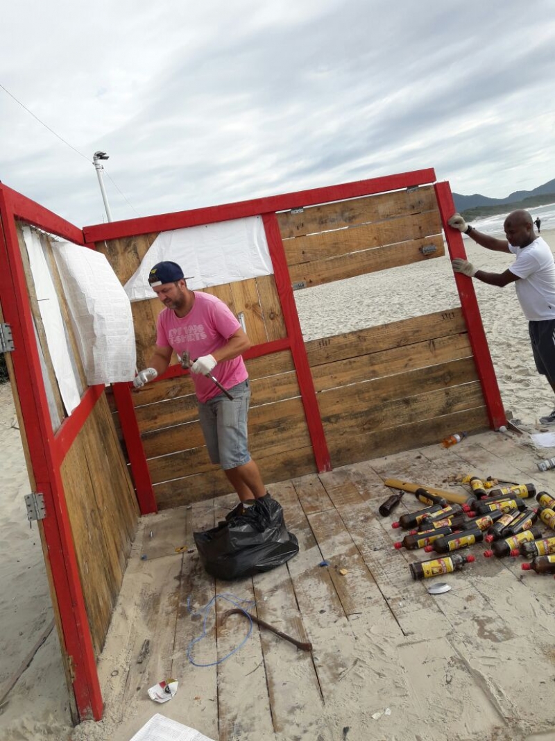 Operação “Praias Limpas” é realizada nos balneários da Capital