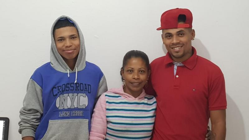 Estudante da EJA de Florianópolis produz videoclipe de rap para mãe