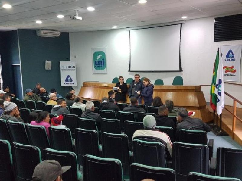 Ranchos de pesca da Ponta do Leal são debatidos