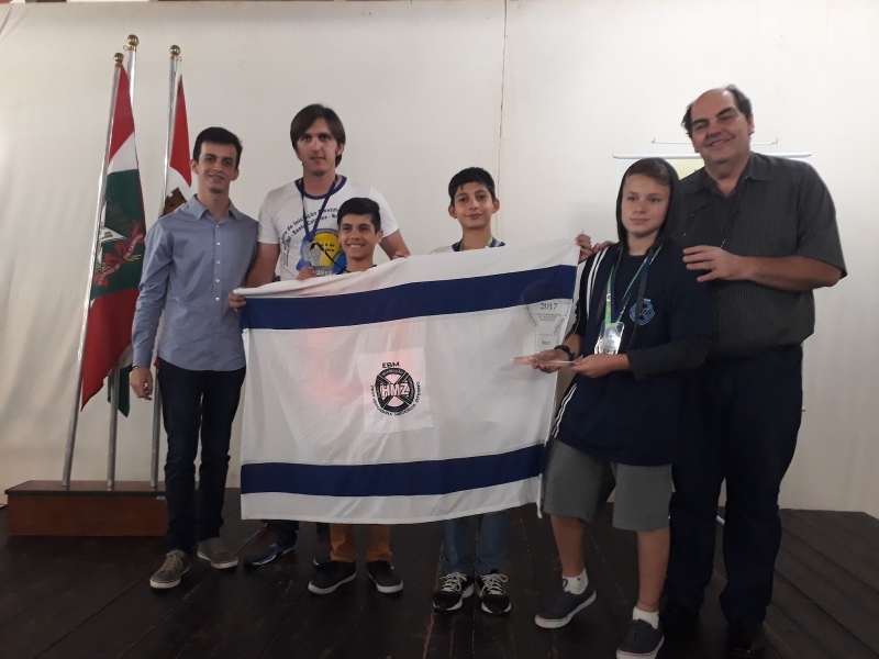 Escola tem cinco projetos premiados em feira de iniciação científica
