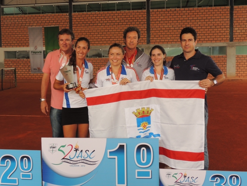 Florianópolis conquista título no Tênis Feminino.