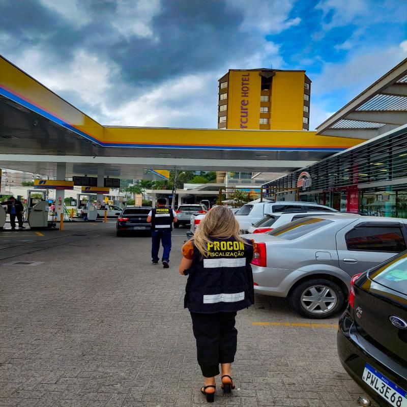 Procon de Florianópolis identifica queda no valor da Gasolina em pesquisa mensal de preços de combustíveis 