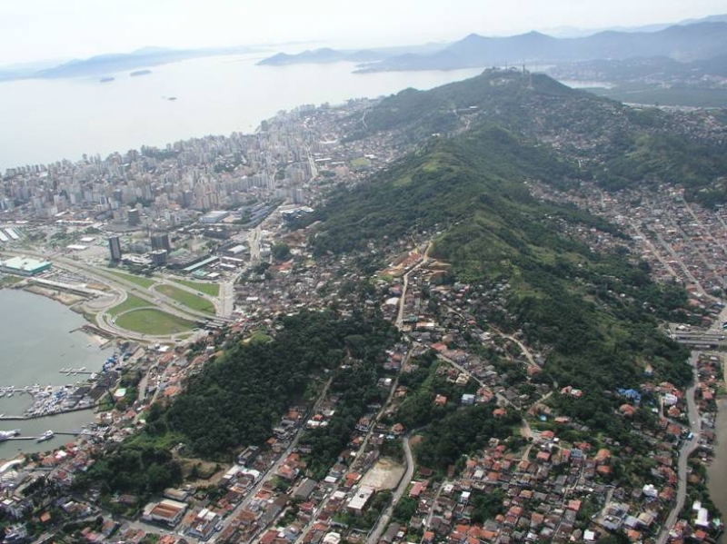 Secretaria de Habitação realiza mutirões de limpeza