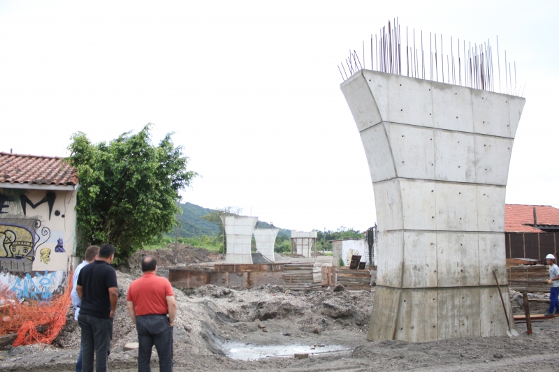 Quase concluída pista auxiliar no Rio Tavares