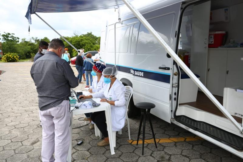 Florianópolis amplia locais de vacinação itinerante 