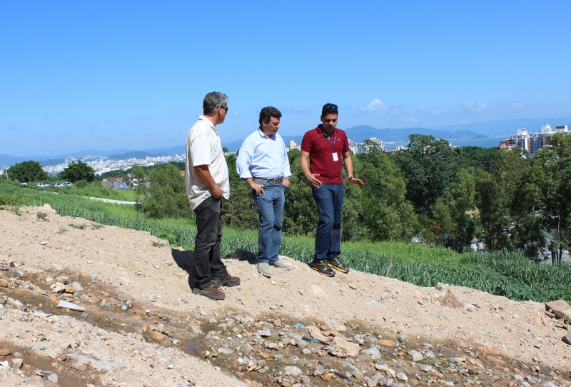 Obras de rua na Santa  Vitória serão retomadas 