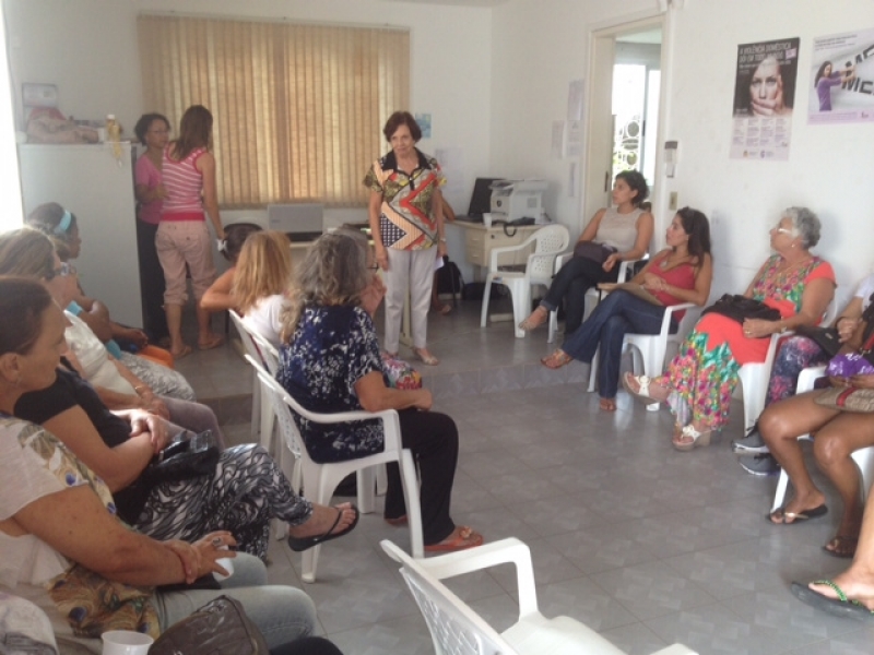Mulheres debatem seus direitos no CRAS