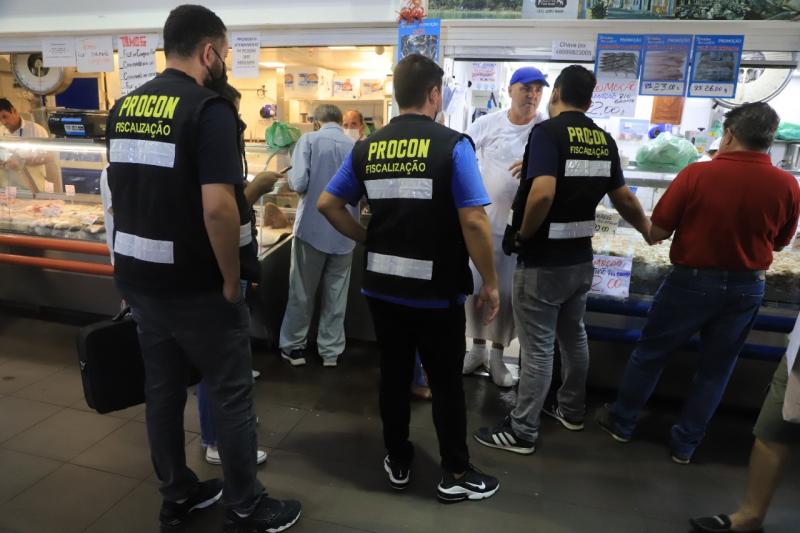 Semana Santa: Procon Municipal realiza pesquisa de preço de pescados 