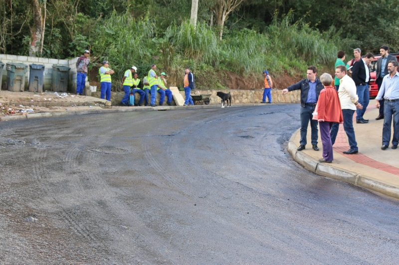Equipe técnica vistoria obras no Mont Serrat