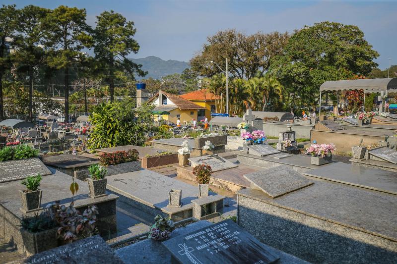 Finados: lançamento editais para ambulantes e Food Truck