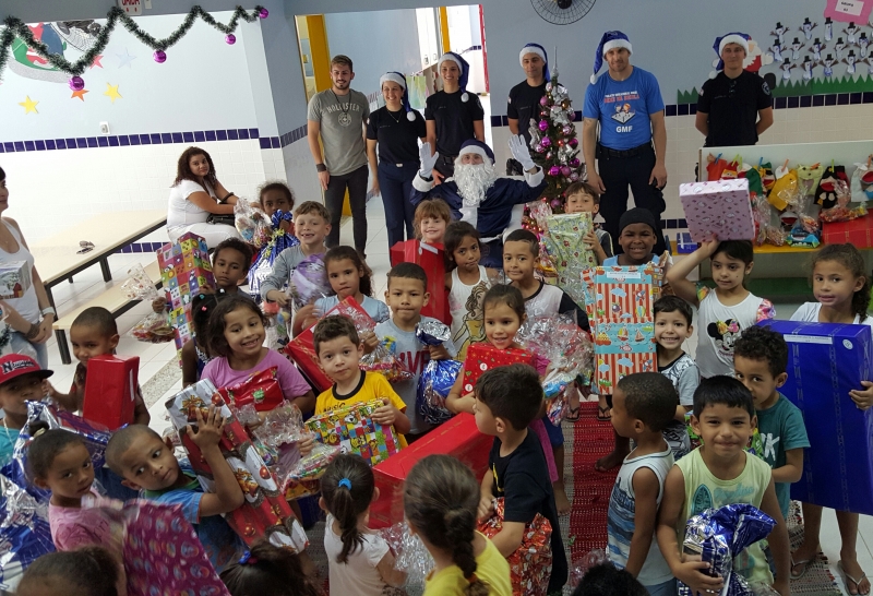Guarda Municipal leva Natal a crianças carentes