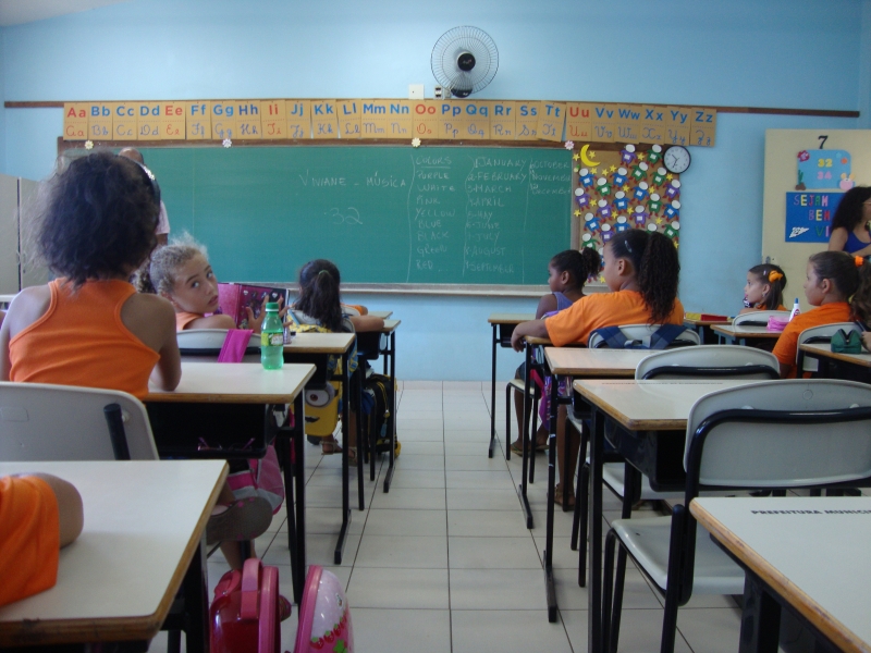 Ano letivo começa para 28 mil alunos no município