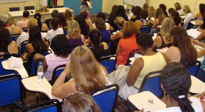 Secretaria de Educação incentiva a formação de servidores em nível de Mestrado e Doutorado