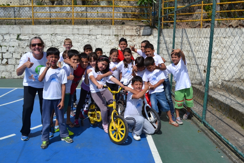 Professora da rede municipal leva projeto ciclístico para Holanda