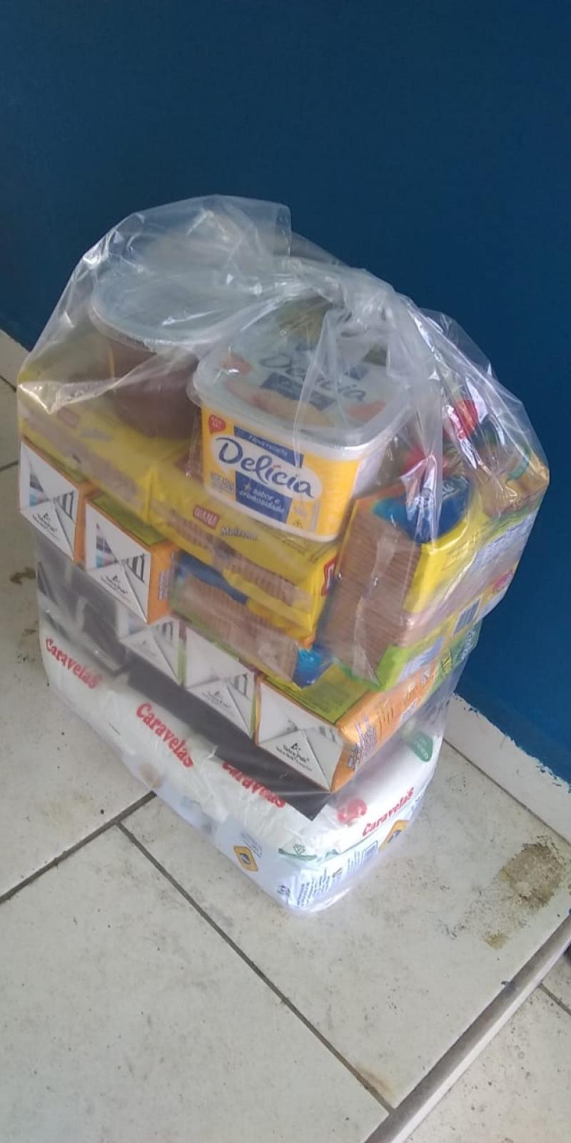 Prefeitura de Florianópolis entrega kits de lanches para mais de 100 grupos de idosos