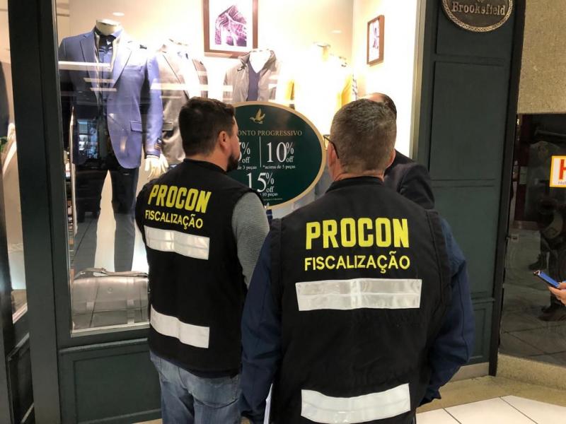 Procon Municipal realiza maior fiscalização de sua história e vistoria 325 estabelecimentos em ação de Dia dos Pais