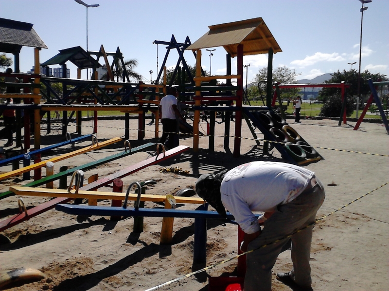 Continente revitaliza suas praças e parques