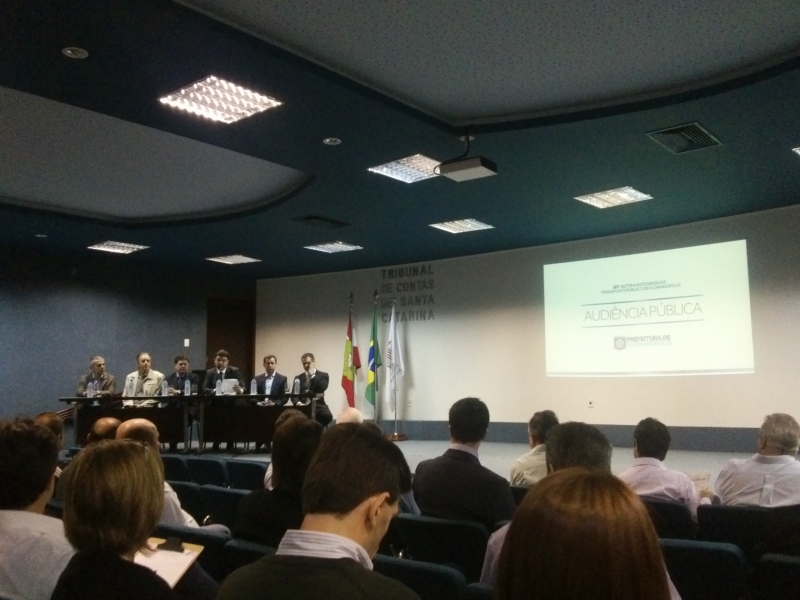 Prefeitura apresenta novo edital referente ao sistema de transporte coletivo