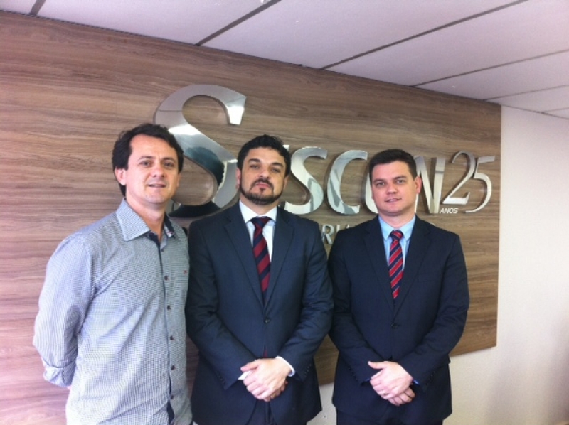 Secretário Municipal da Fazenda reúne-se com Presidente do SESCON