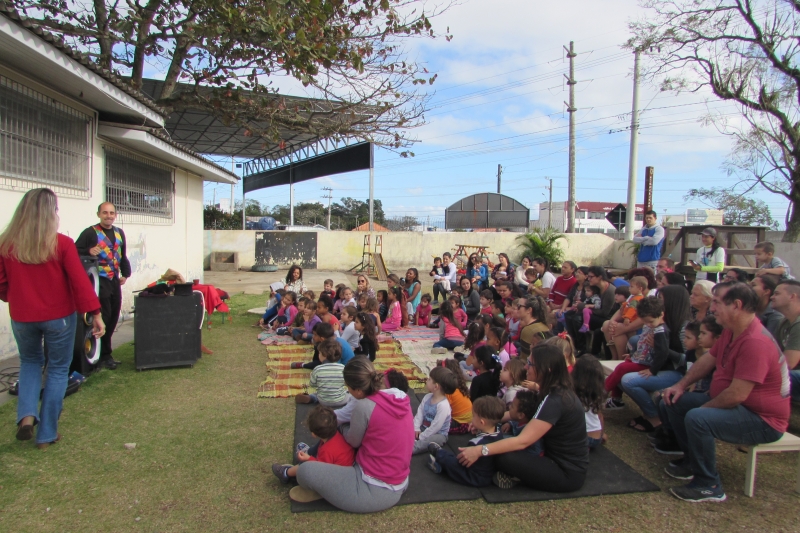 Professora desenvolve projeto para estreitar relação entre família e escola