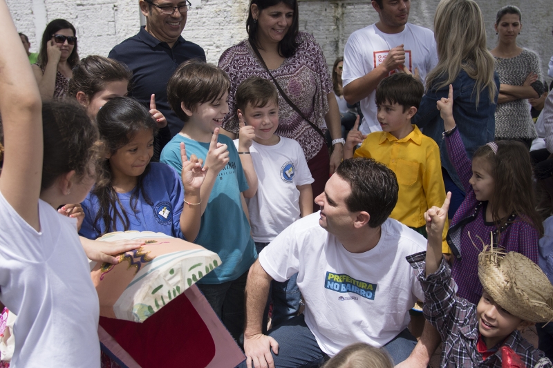 Com festa, João Paulo ganha primeira praça