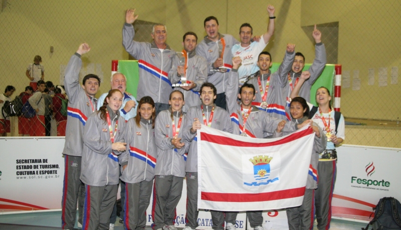 Florianópolis ganha no taekwondo masculino e feminino e larga na frente no Jasc