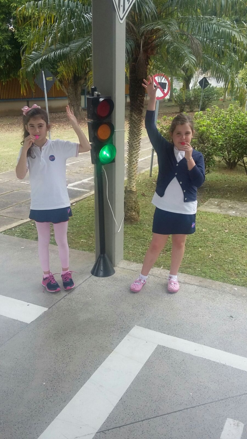 GMF apresenta o trânsito seguro a alunos 