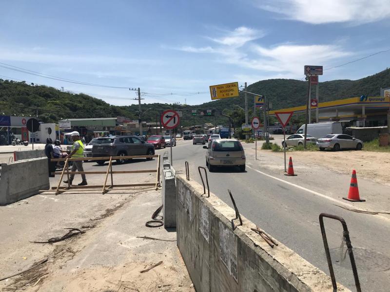 Fluxo normal no primeiro dia de mudanças no entorno do Elevado