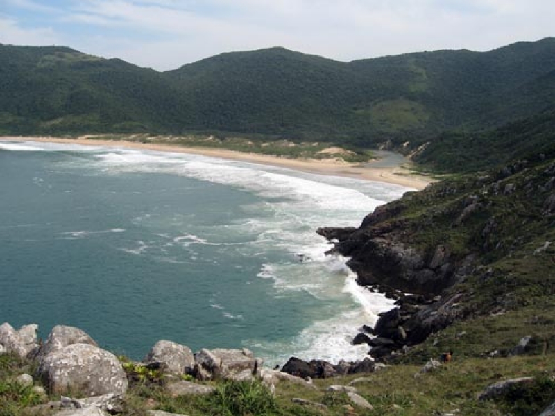 Recolhimento de resíduo na Lagoinha do Leste