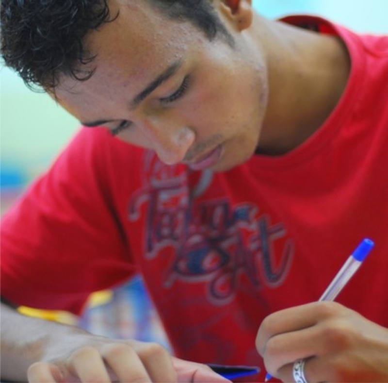Alunos da EJA de Florianópolis voltam às aulas amanhã