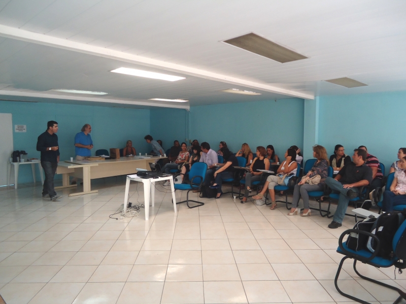 Secretários e funcionários discutem melhorias para a SEMAS