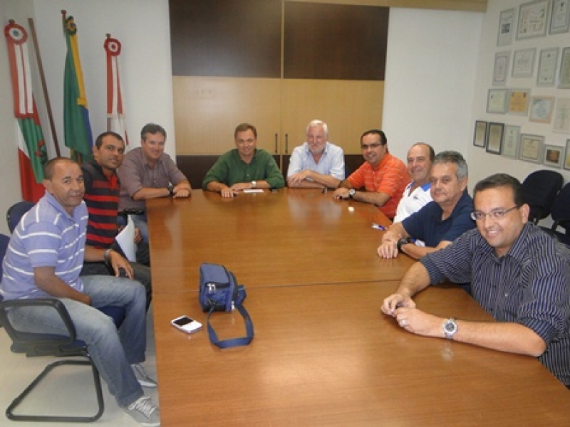Reunião administrativa traça a continuação do trabalho na FME.
