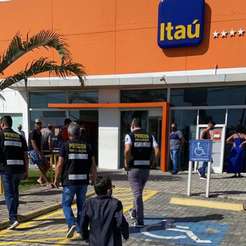Procon notifica agência bancária no Norte da Ilha