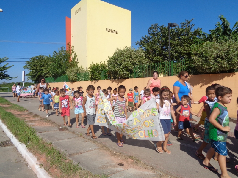 Teatrinho na Tapera ensina a combater o Aedes 