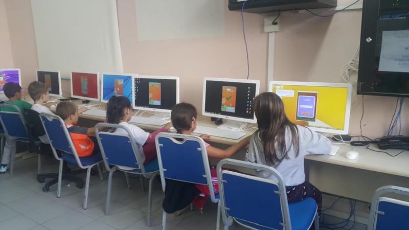Aplicativo desenvolvido para crianças com dislexia é utilizado em escolas