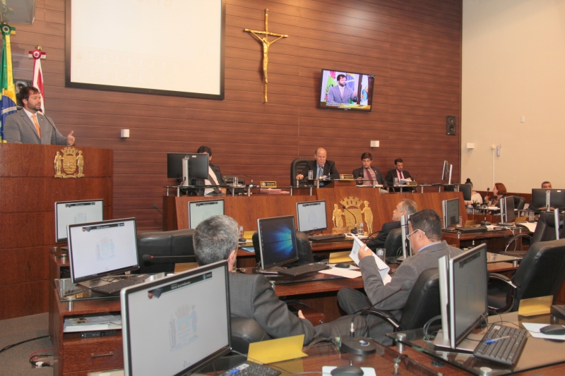 PMF entrega proposta orçamentária para 2017