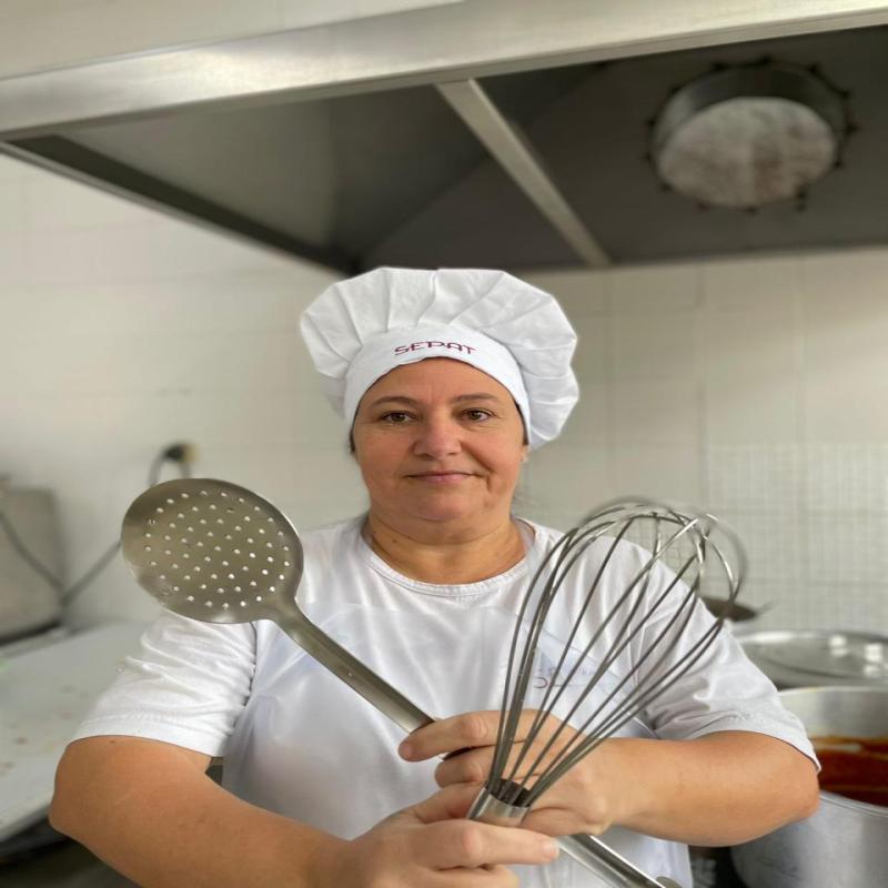 Ostra e tainha: cozinheira representará a cidade em reality show nacional