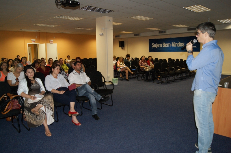 Conselho Tutelar celebra 20 anos com debates