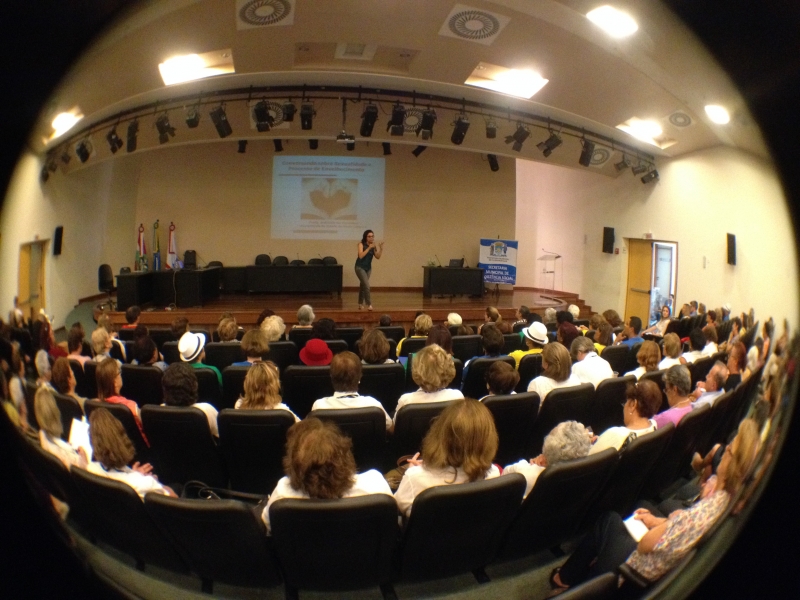 Evento debate a sexualidade na terceira idade