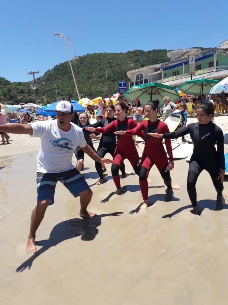 Professores da Acácio Garibaldi São Thiago pegam onda