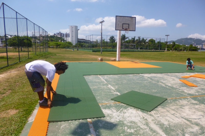 Parque de Coqueiros terá nova quadra