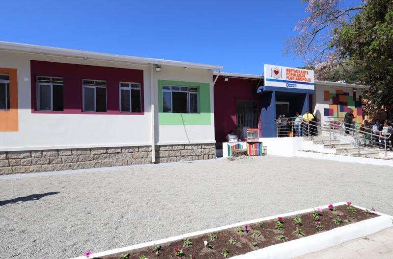Primeiro Restaurante Popular de Florianópolis inicia atendimento neste sábado (16)