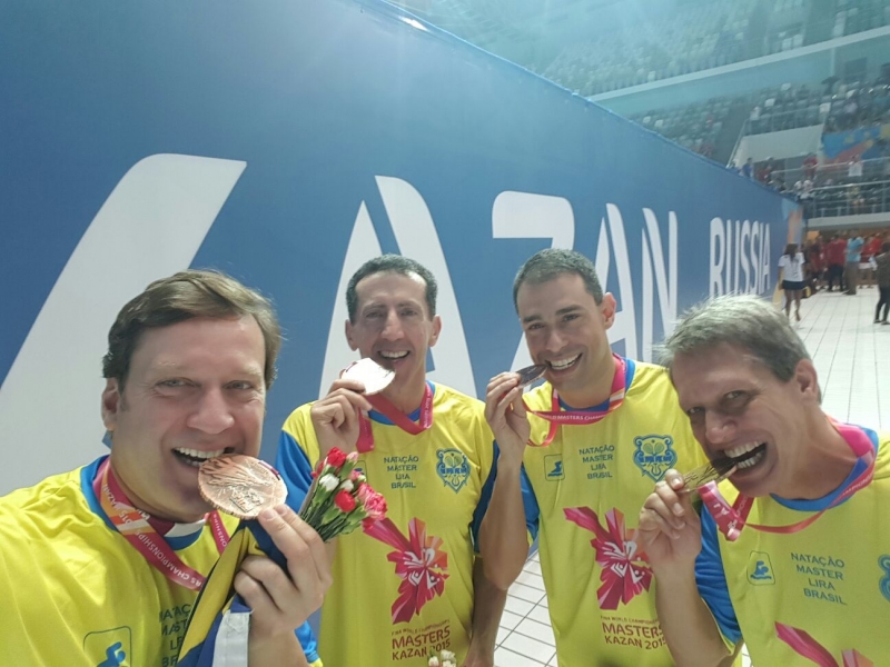 Equipe masters de natação do Lira é bronze na Rússia