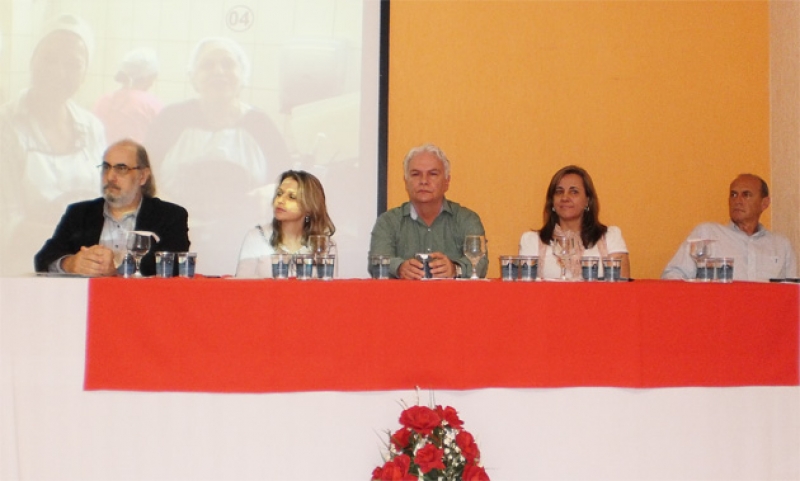 Fórum na capital debate a obesidade entre os estudantes 