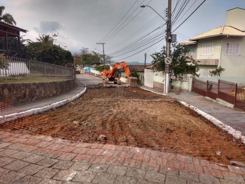 Prefeitura realiza obra na Baldicero Filomeno, no Ribeirão da Ilha 