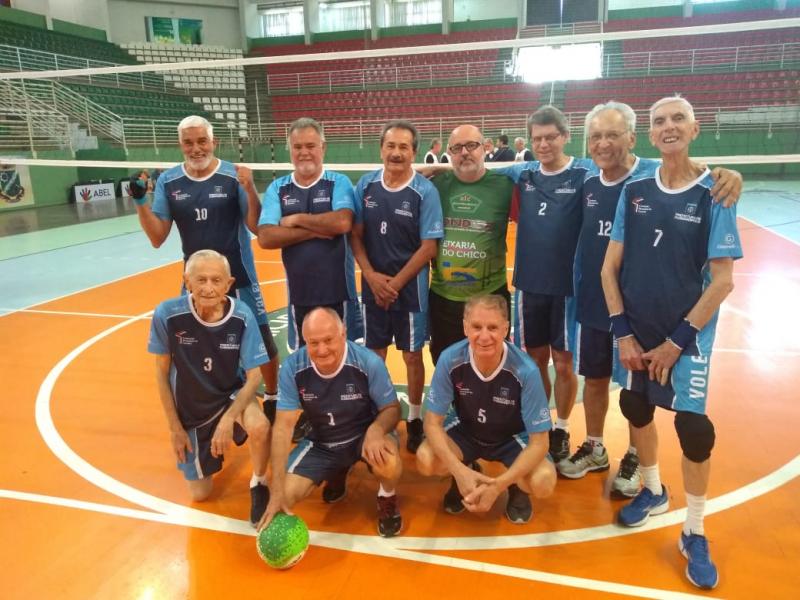 Idosos do Floripa Feliz Idade são premiados na Terceira Etapa dos jogos da Terceira Idade de Brusque