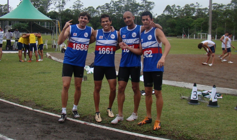 Jasc: Florianópolis é campeão no remo, atletismo e punhobol masculino