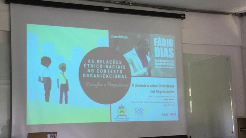 COORDENADOR DA COPPIR MINISTRA PALESTRA NA UNIVERSIDADE FEDERAL DE SANTA CATARINA